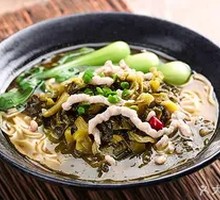 Sour Cabbage and Pork Noodle Soup
