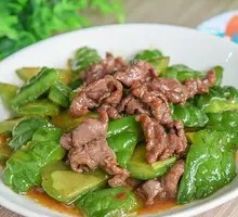 Bitter Melon Stir-Fried with Beef