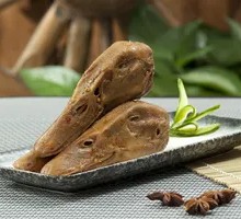 Red Wine Duck Head