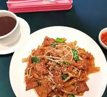 Cantonese Fried Rice Noodles