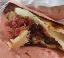 Donkey Meat Fire Cake with Intestine
