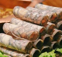 Delicious Black Chicken Roll