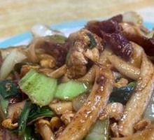Stir-Fried Beef with Knife-Cut Noodles