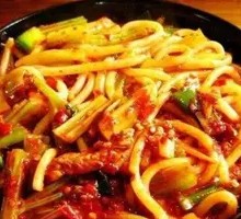 Stir-Fried Vegetarian Rice Noodles