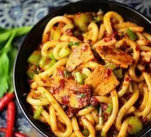 Sauce-Seasoned Crab Cutlet Stir-Fried Rice Noodles