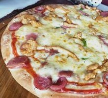 Orleans Chicken Pizza