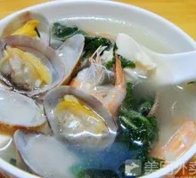Clam and Shrimp Noodle Soup
