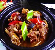 Stewed Chicken with Brown Sauce