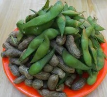 Boiled Peanuts and Edamame Mix