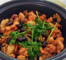 Mountain Stream Snail Chicken Stew