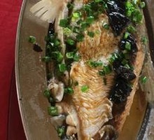 Braised Wild Bream with Preserved Olive