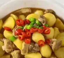 Preserved Pork Rib Stewed with Small Potatoes