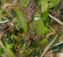 Stir-Fried Beef Rice Noodles