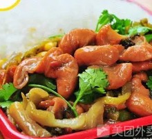 Sour Cabbage Stir-Fried Intestine Rice