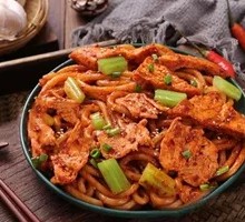 Spicy Chicken Fried Rice Noodles
