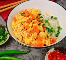 Tomato and Egg Noodles