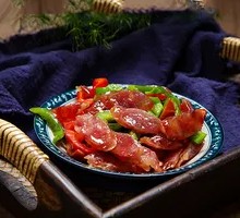 Bell Pepper Stir-fried Sausage