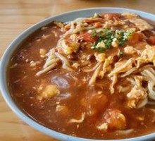 Tomato and Egg Noodles with Meat Sauce