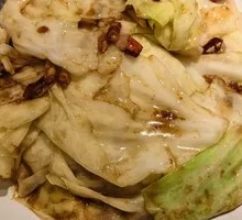 Spicy Stir-Fried Cabbage