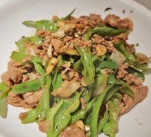Spicy Stir-Fried Pork with Chili