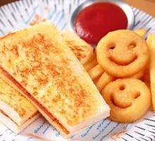 Cheese Ham Toast with Smiley Potatoes