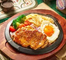 Black Pepper Chicken Steak with Pasta