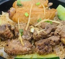 Steamed Spare Ribs and Lap Cheong Clay Pot Rice