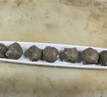 Beef tendon meatballs