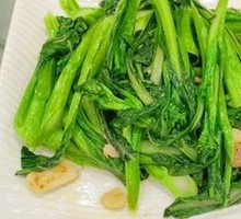 Garlic Stir-Fried Bok Choy