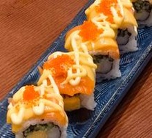Salmon Mango Roll