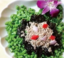 Pickled Vegetable and Minced Pork Stir-fried Green Beanlets