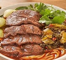 Sour Cabbage Beef Noodles
