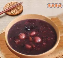 Nutritious Black Rice Porridge