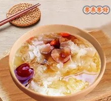 Red Date Goji Berry Silver Ear Soup