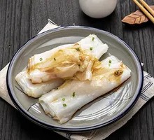 Corn and Lettuce Rice Noodle Roll