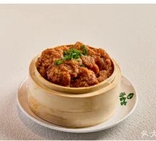 Steamed Pork Intestines with Rice Flour