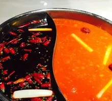 Yin-Yang Tomato Hot Pot
