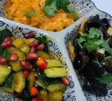 Mixed Salad with Chili Dressing