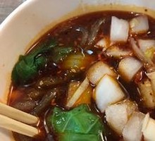Authentic Sichuan Spicy and Sour Noodles