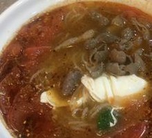 肥肠砂锅米线