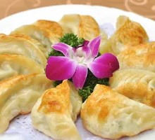 Pan-fried Dumplings with Mushroom and Pork Filling