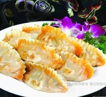 Sour Cabbage Pork Dumplings