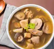 Chicken Stewed with Mushrooms