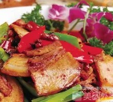 Spicy Pork Stir-fry Rice Bowl