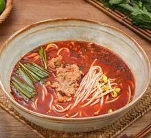 Yunnan Fresh Meat Small Pot Rice Noodles