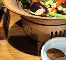 Stir-fried King Oyster Mushrooms with Black Trumpet