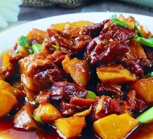 Beef Stewed with Potatoes