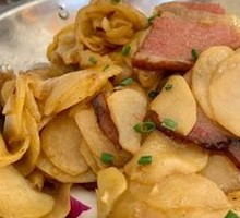 Enshi Smoked Pork with Potato Slices