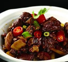 Sauce-Flavored Duck and Braised Pork Rice