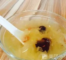 Red Date Goji Berry Silver Ear Soup